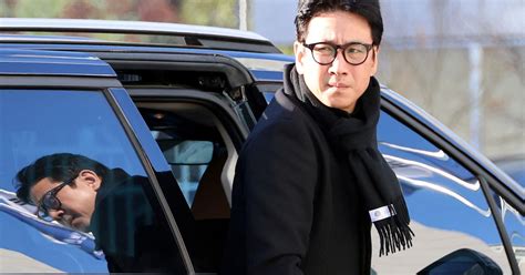 South Korea police defend probe of 'Parasite' actor who was .